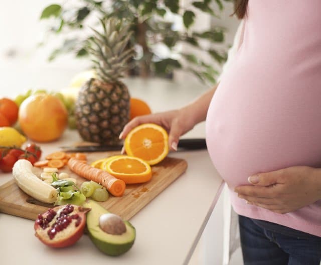 Chế độ dinh dưỡng cho bà bầu không thể thiếu nguồn vitamin