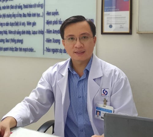 BS CKII Dương Minh Trí hiện là Phó Trưởng khoa Hô hấp - Cơ xương khớp, Bệnh viện Nhân dân Gia Định