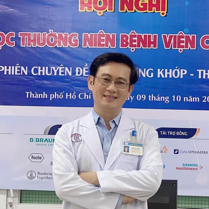 Phòng khám cơ xương khớp ThS.BS.CKII Lưu Văn Ái được nhiều người dân tin tưởng đến thăm khám