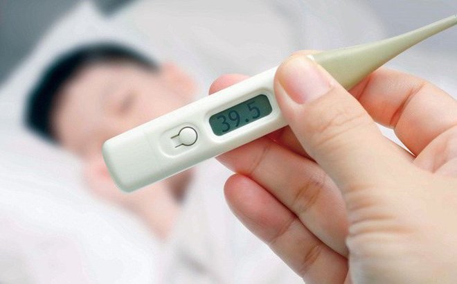 Trẻ bị viêm phổi thường có biểu hiệu ho, khó thở và sốt