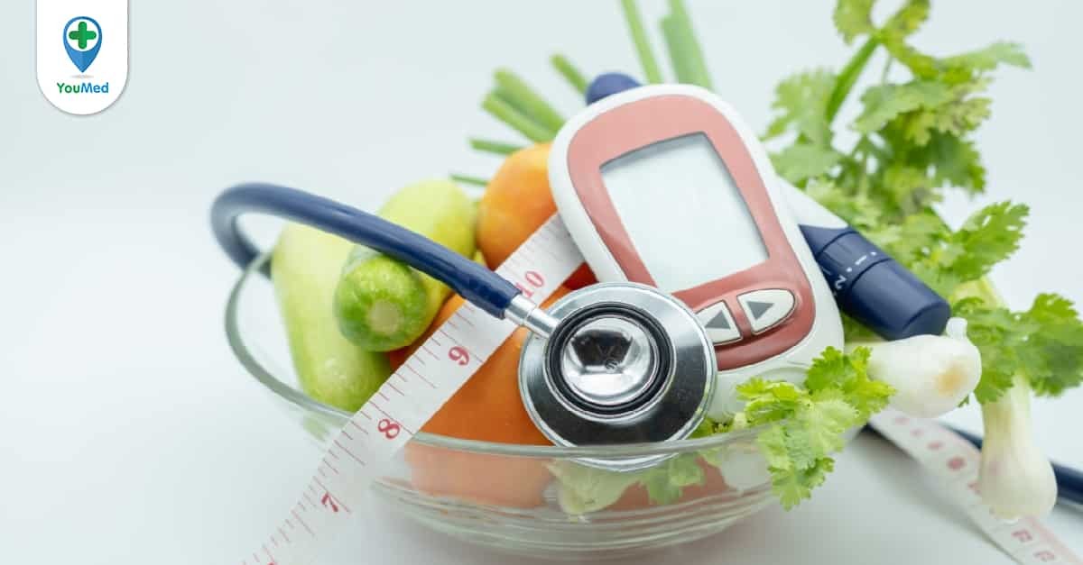 Ngoài chế độ ăn uống, người bệnh tiểu đường cần làm gì để kiểm soát tình trạng của mình?