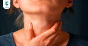 Sặc nước bọt: Biểu hiện, nguyên nhân và cách điều trị