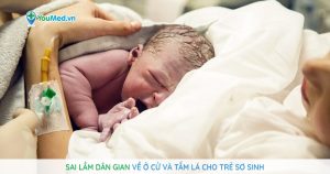 Sai lầm dân gian về ở cữ và tắm lá cho trẻ sơ sinh