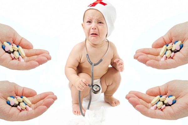 Không tự ý cho trẻ uống thuốc kháng sinh