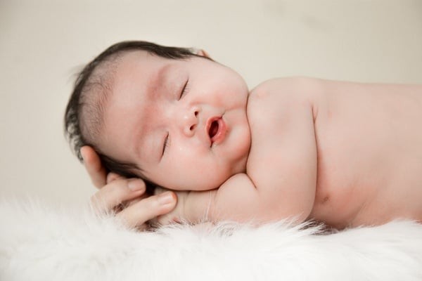 Chăm sóc giấc ngủ của trẻ sơ sinh