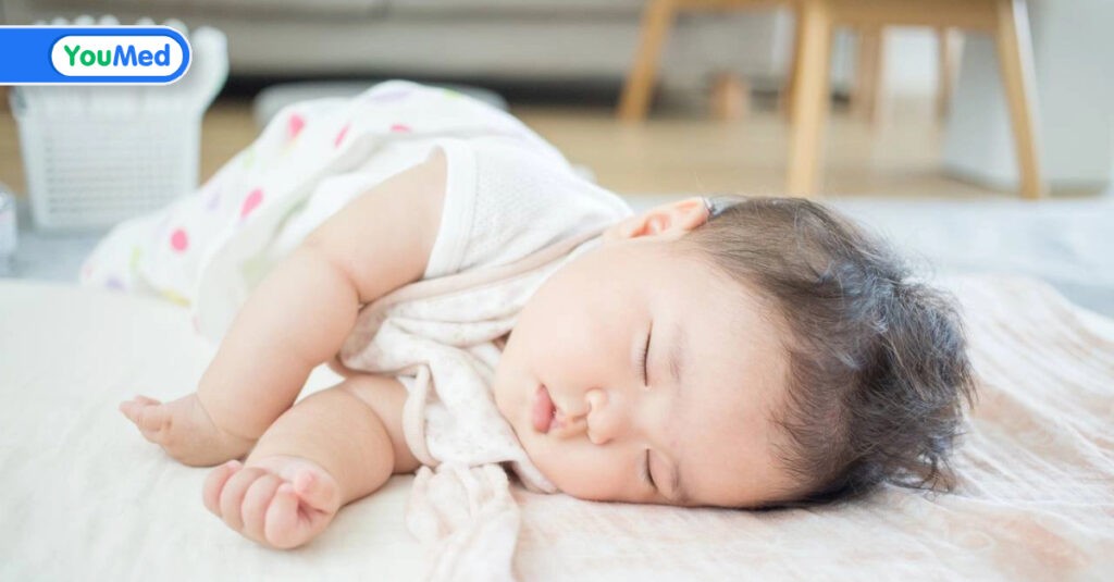 Trẻ sơ sinh ngủ ngáy có đáng lo ngại? Câu trả lời của bác sĩ