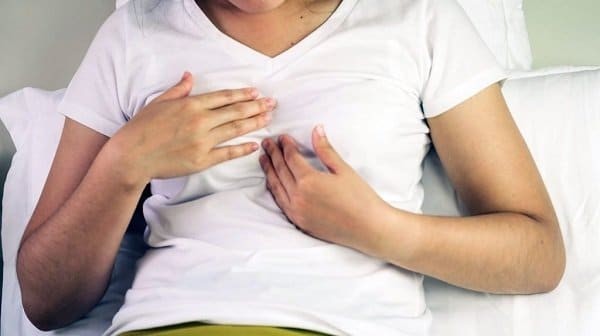 massage ngực giúp phát hiện ung thư vú