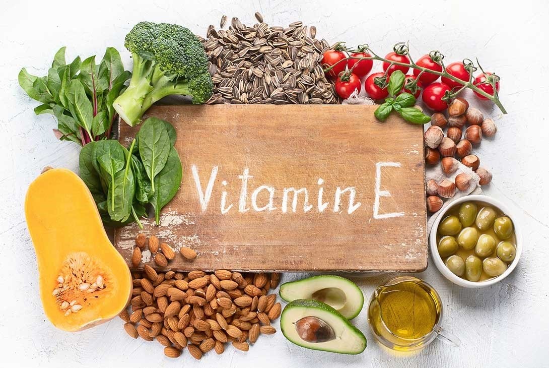 Vitamin E thành phần giúp làm sáng và dưỡng mắt tốt