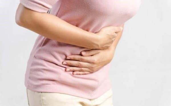 Đau bụng là triệu chứng ngộ độc thực phẩm