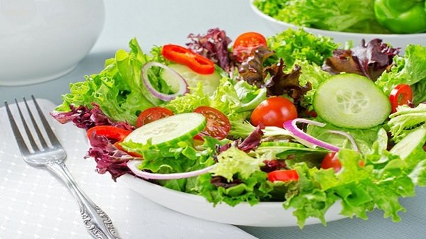 Salad chắc chắn cũng không thể thiếu trong thực đơn keto rồi