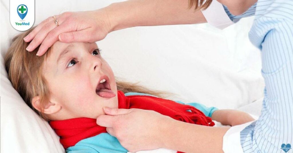 Lưu ý khi dùng thuốc kháng sinh cho trẻ em bị viêm họng