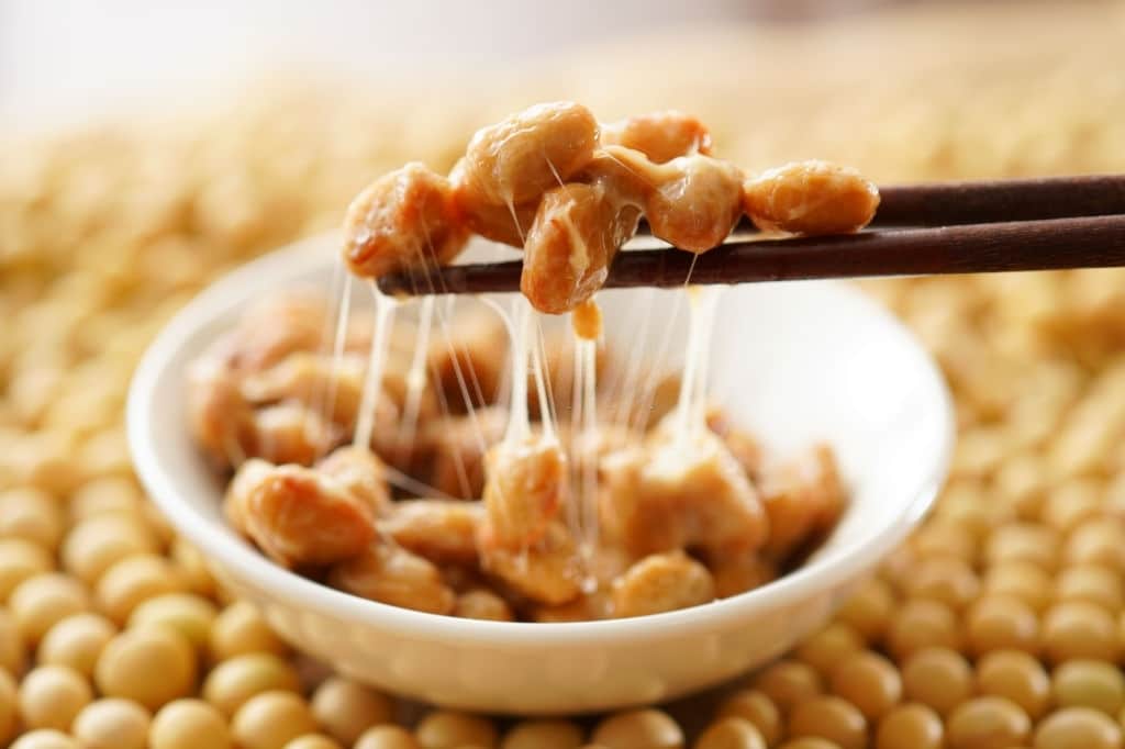 Đậu natto rất giàu vitamin K2