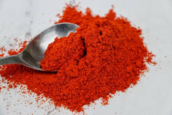 Bột nghệ đỏ có nhiều curcumin hơn nghệ vàng