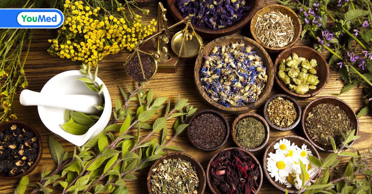 What are the most effective herbal remedies for lung health?