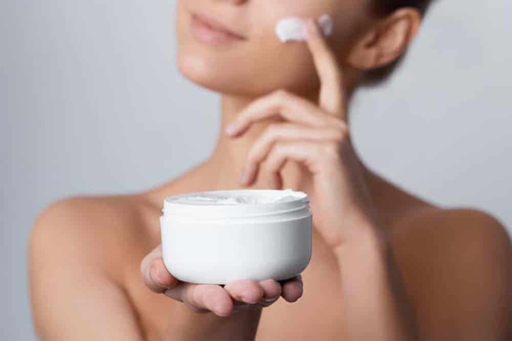 Kem dưỡng ẩm tác động như thế nào đến làn da của bạn?