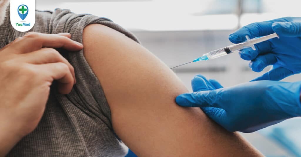 Tiêm vắc-xin phế cầu Prevenar 13 cho người lớn và những điều cần biết