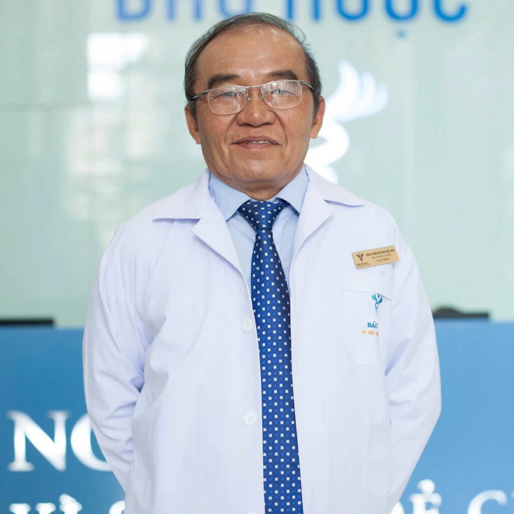Bác sĩ Trần Thịnh