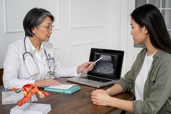 Khi có những yếu tố bất thường, cần đi khám trực tiếp, tránh để quá lâu