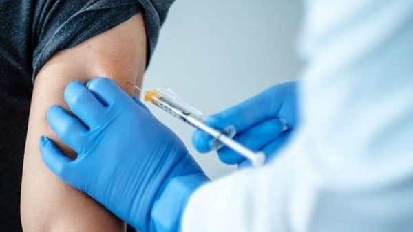 Lợi ích và tác dụng phụ khi tiêm vaccine Covid 19