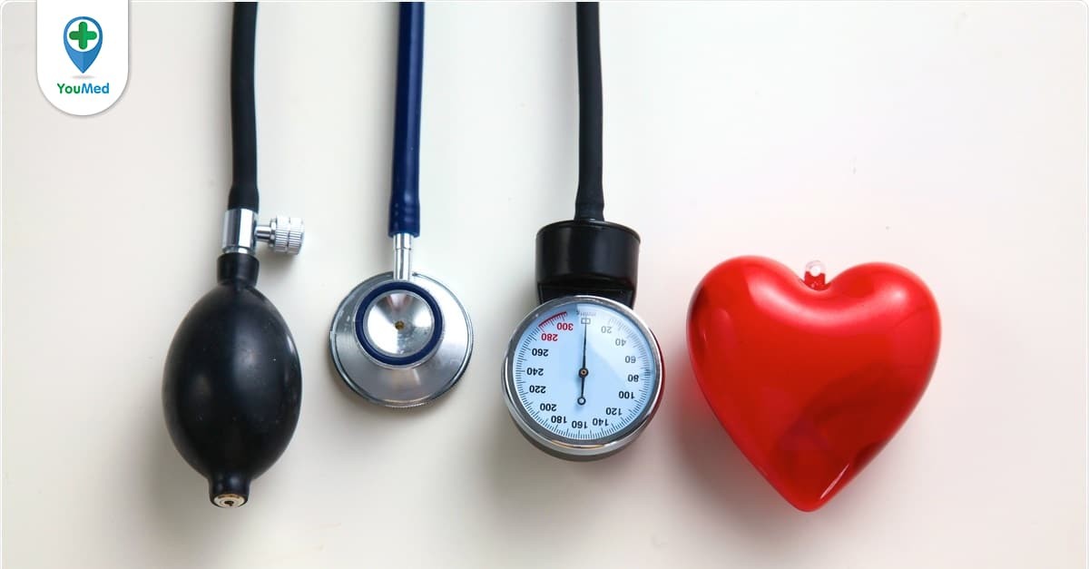 Kiểm soát và quản lý tăng huyết áp nguyên phát như thế nào?
