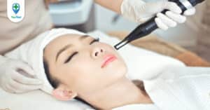 Trị mụn bằng laser: giá, cơ chế, lợi ích và những lưu ý