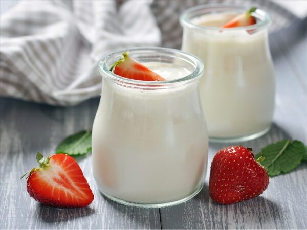 Sữa chua có dạng lỏng giúp người bệnh ung thư thực quản dễ ăn và tạo cảm giác ngon miệng