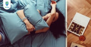 Lời khuyên của bác sĩ về triệu chứng đau đầu mất ngủ