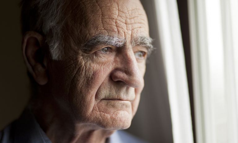 Người cao tuổi là đối tượng nguy cơ cao mắc bệnh Alzheimer