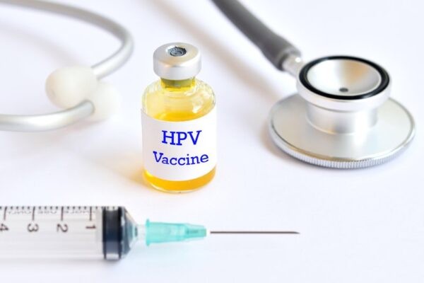Tiêm vắc xin ngừa HPV giúp ngăn ngừa các bệnh liên quan đến virus này