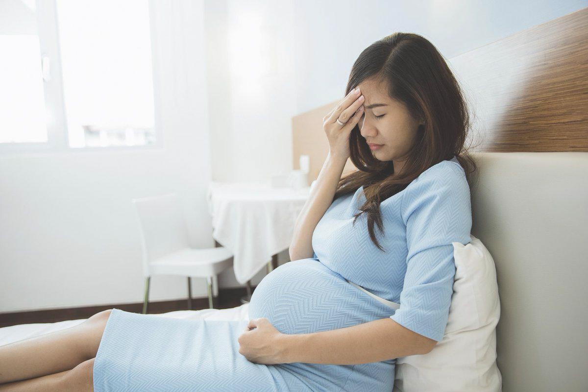 Không ít phụ nữ khi mang thai bị tiêu chảy khiến cơ thể mệt mỏi