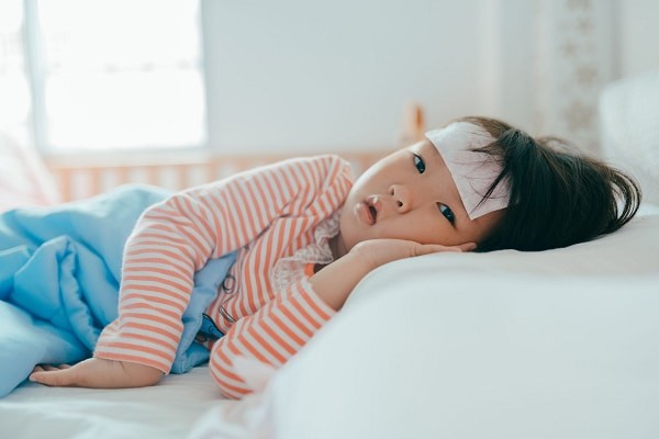Cảm cúm thường xảy ra trước khi trẻ bị viêm tai giữa