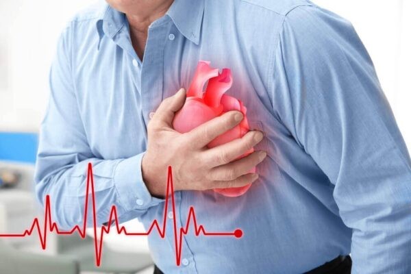 Thuốc có tác dụng phụ ảnh hưởng đến nhịp tim và huyết áp của bệnh nhân
