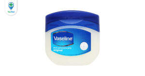 Sáp dưỡng ẩm Vaseline có tốt không? Lưu ý khi dùng