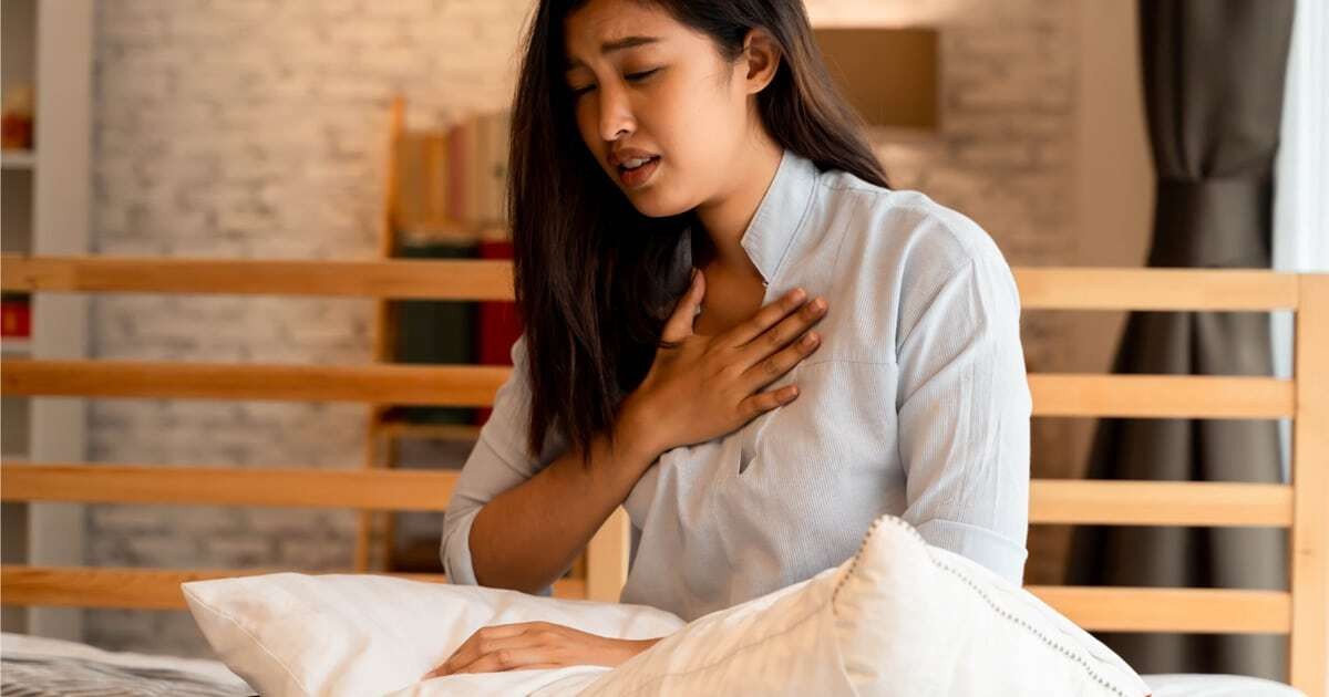 Đau ngực, khó thở là triệu chứng điển hình của suy tim cấp