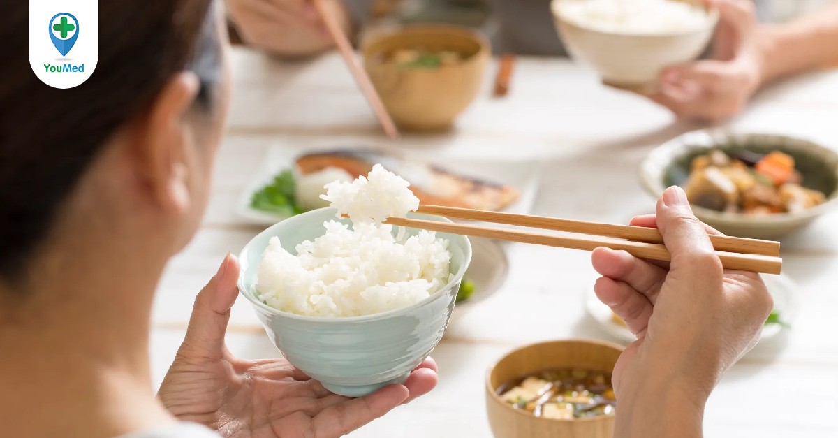 Tại sao gạo lứt được coi là một lựa chọn tốt thay thế cơm cho người bệnh tiểu đường?
