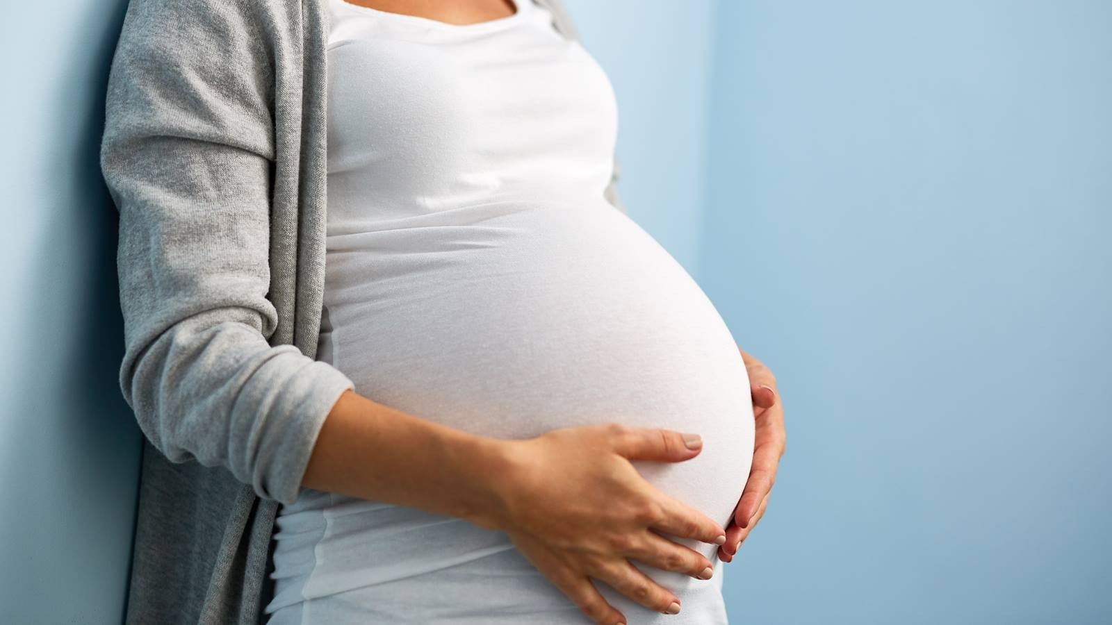 Phụ nữ mang thai nên thận trọng trong 3 tháng đầu thai kỳ 
