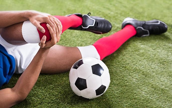 Chấn thương trong thể dục thể thao là một nguyên nhân giãn dây chằng thường gặp nhất