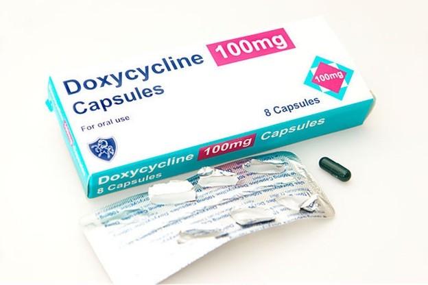 Doxycycline là một trong những kháng sinh được dùng thay thế penicillin điều trị giang mai