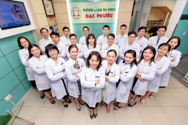 nhan vien phong kham dai phuoc 1024x683 1