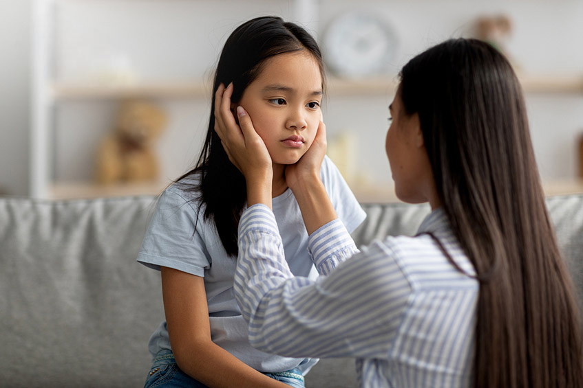 dong hanh cung con gai