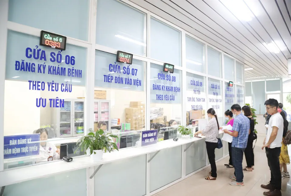 Hướng dẫn đặt lịch khám Bệnh viện K Tân Triều mới nhất 2026, cập nhật ngay 3 Người bệnh làm thủ tục khám tại Bệnh viện K Tân Triều