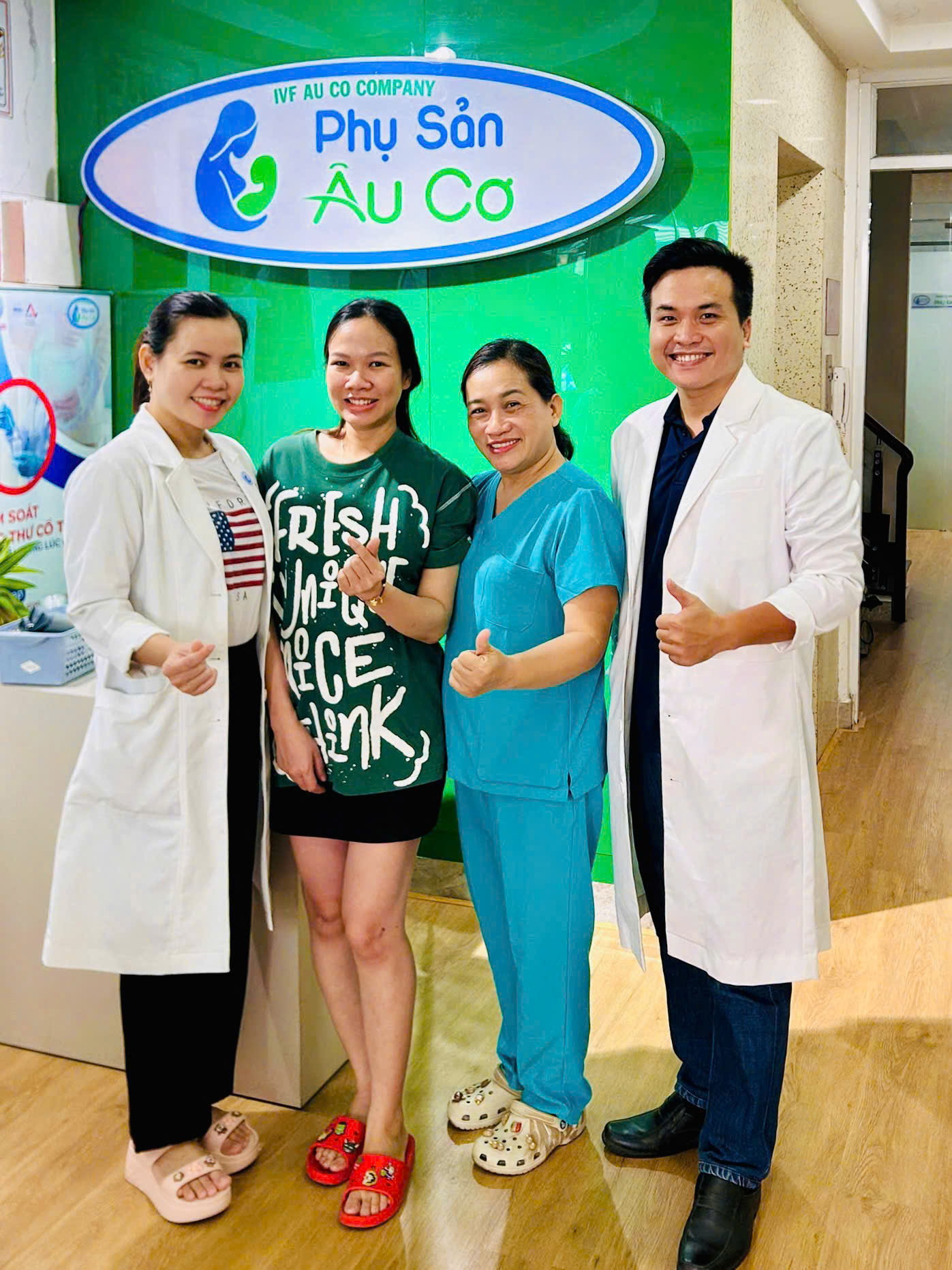 Khách hàng hài lòng về dịch vụ của IVF Âu Cơ