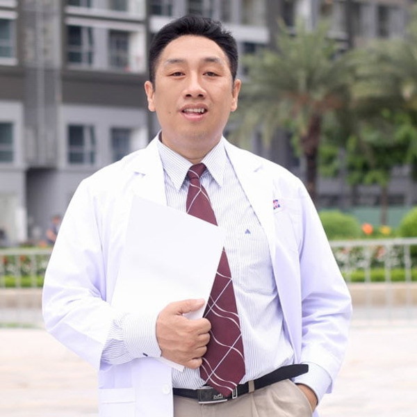 Bác sĩ Phương không chỉ giỏi về chuyên môn lâm sàng mà ông còn là giảng viên tận tâm - Bác sĩ chữa dạ dày giỏi ở TP HCM