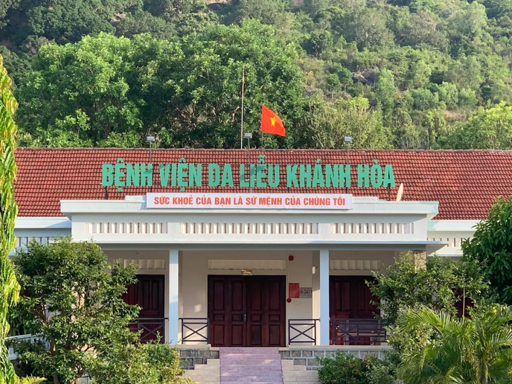 Bệnh viện Da liễu tỉnh Khánh Hòa là bệnh viện công lập chuyên khoa hạng II