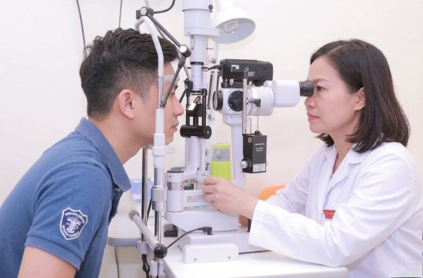 Bác sĩ Mắt TP HCM, giúp bạn hoàn toàn yên tâm khi lựa chọn khám bệnh