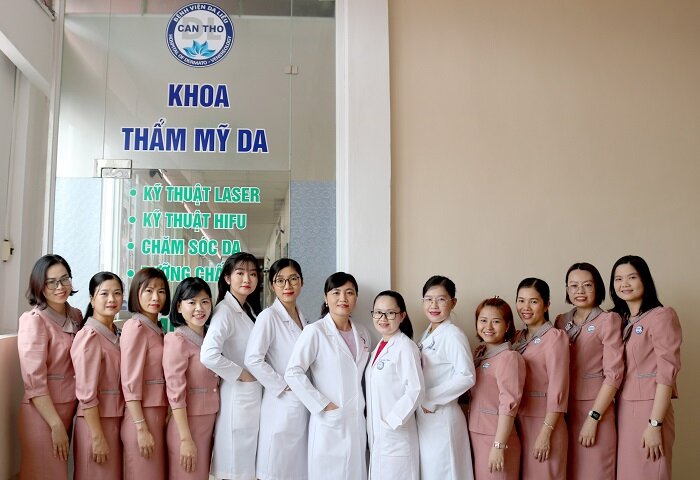 Đội ngũ bác sĩ khoa Thẩm mỹ Da tại Bệnh viện Da liễu TP Cần Thơ