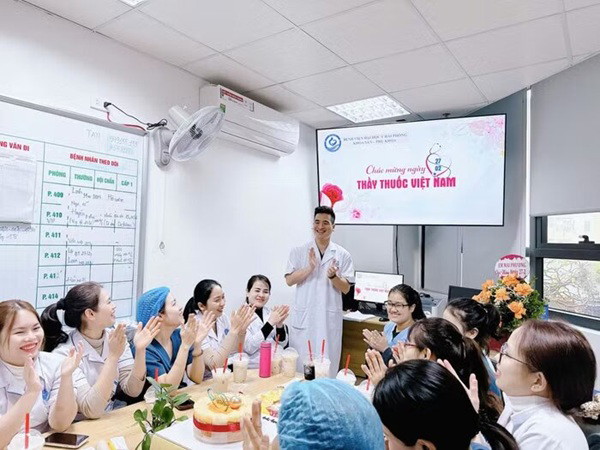 Chân dung ThS.BS Bùi Văn Hiếu - Trưởng khoa Phụ sản, Bệnh viện Đại học Y Hải Phòng