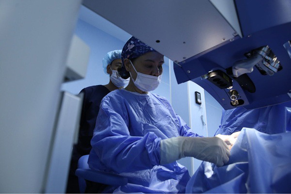 Phương pháp phẫu thuật đục thủy tinh thể Phaco đang được bệnh viện áp dụng