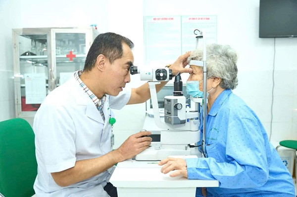 Giá khám bệnh có thể thay đổi tùy theo tình trạng bệnh, các vật tư tiêu hao đi kèm