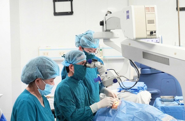 Dịch vụ khám, chữa bệnh chuyên nghiệp tại Bệnh viện mắt kỹ thuật cao Phương Nam